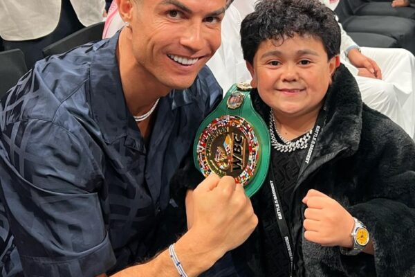 I'm 3ft tall aged 20, was bullied out of school at 9 & lived ...