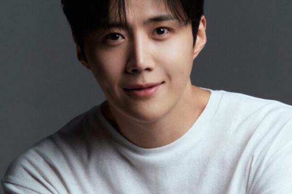 Kim Seon-ho Profile and Facts (Updated!) - Kpop Profiles