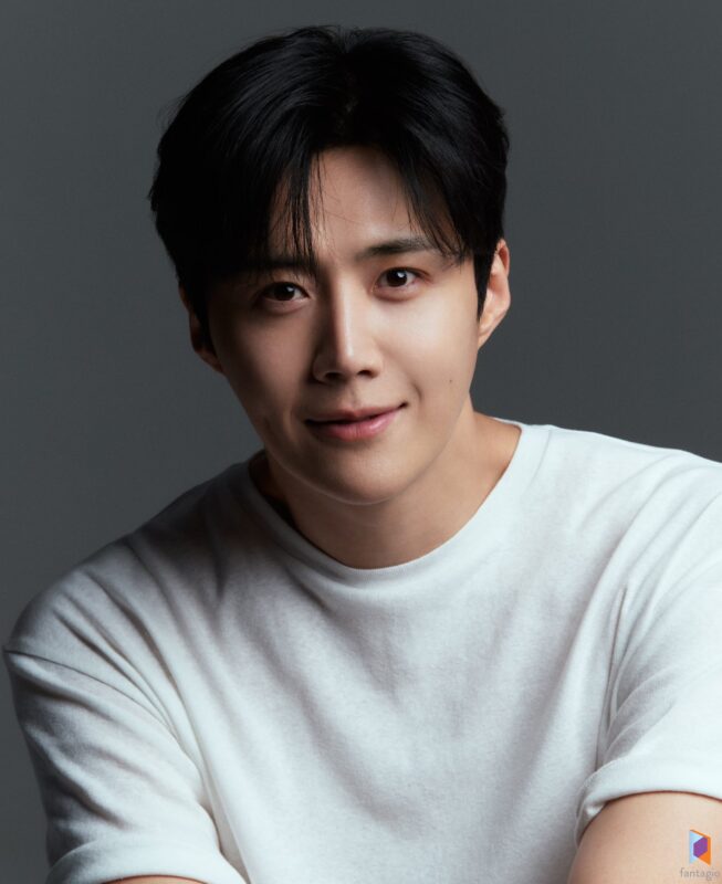 Kim Seon-ho Profile and Facts (Updated!) - Kpop Profiles