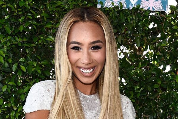 MyLifeAsEva: Eva Gutowski in YouTube Red Comedy