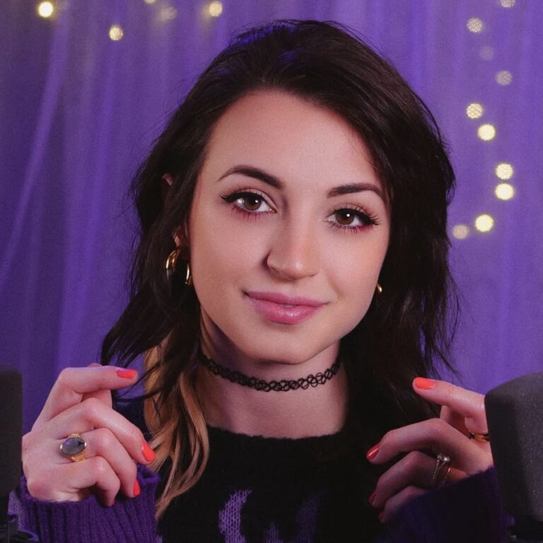 Gibi ASMR Net Worth, Age, YouTube Career, Twitch Streams, Cosplay Life