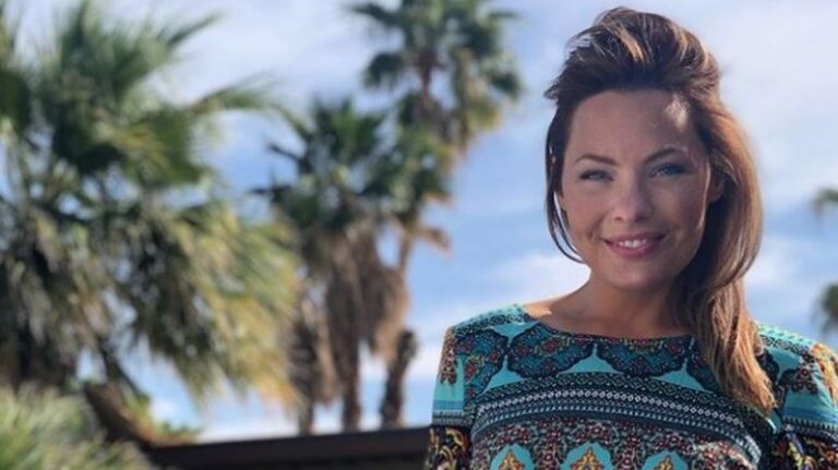 Lindsey Bennett Net Worth, Age, Education Career, Personal Life and Achievements