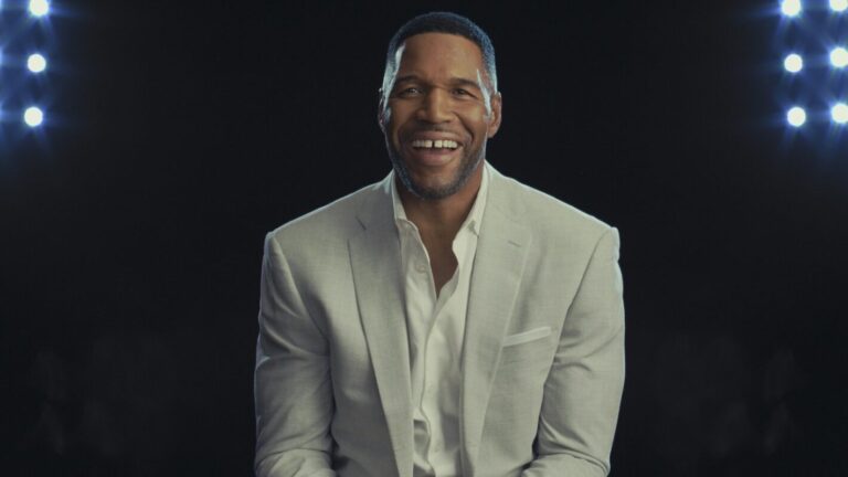 Michael Strahan Starred in a Forgotten Sitcom With Carl Weathers and Snoop Dogg