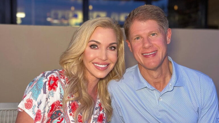Who Is Clark Hunt's Wife Tavia Hunt? All About the Former Miss Kansas USA and Chiefs First Lady