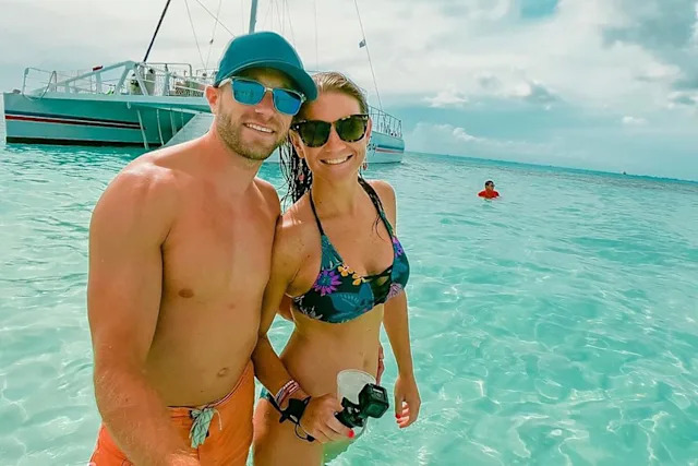 OutDaughtered 's Danielle Busby Denies Getting a Tummy Tuck After Welcoming Quintuplets - Yahoo Sports