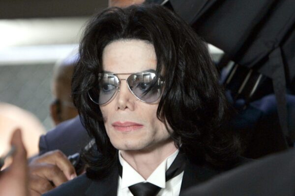Michael Jackson: Biography, Musician, Dancer, Grammy Winner